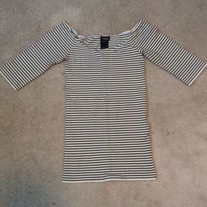 Striped Bebe mid sleeve top